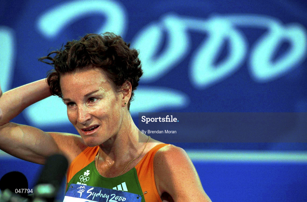 22 September 2000; Ireland's Sonia O'Sullivan is interviewed after she won the first of the Women's 5000m heats. Stadium Australia, Sydney Olympic Park. Homebush Bay, Sydney, Australia. Photo by Brendan Moran/Sportsfile
