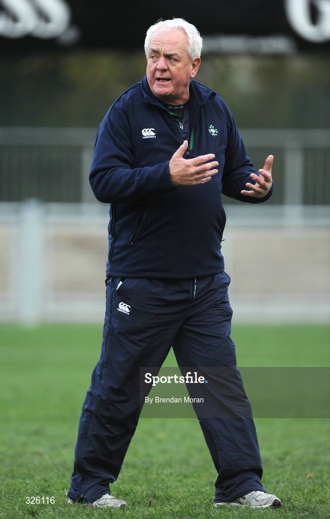 3 November 2008; Assistant coach Alan Gaffney makes a point during Ireland Rugby Squad Training. Donnybrook Stadium, Donnybrook, Dublin. Picture credit: Brendan Moran / SPORTSFILE