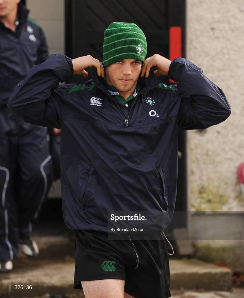 3 November 2008; Ian Dowling arrives for Ireland Rugby Squad Training. Donnybrook Stadium, Donnybrook, Dublin. Picture credit: Brendan Moran / SPORTSFILE