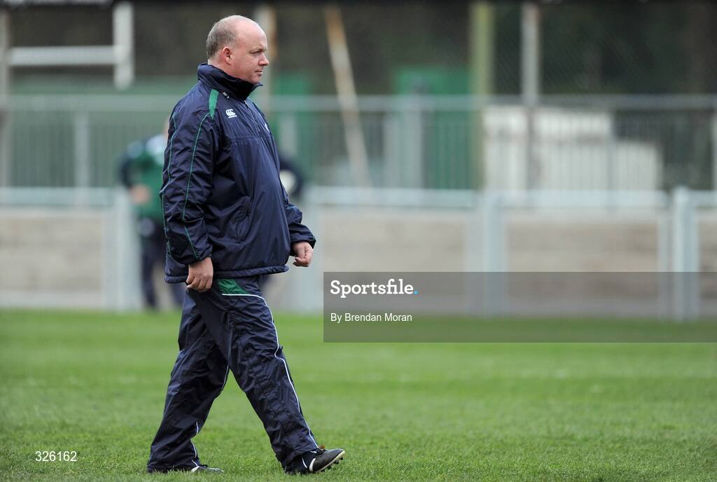 3 November 2008; Head coach Declan Kidney during Ireland Rugby Squad Training. Donnybrook Stadium, Donnybrook, Dublin. Picture credit: Brendan Moran / SPORTSFILE