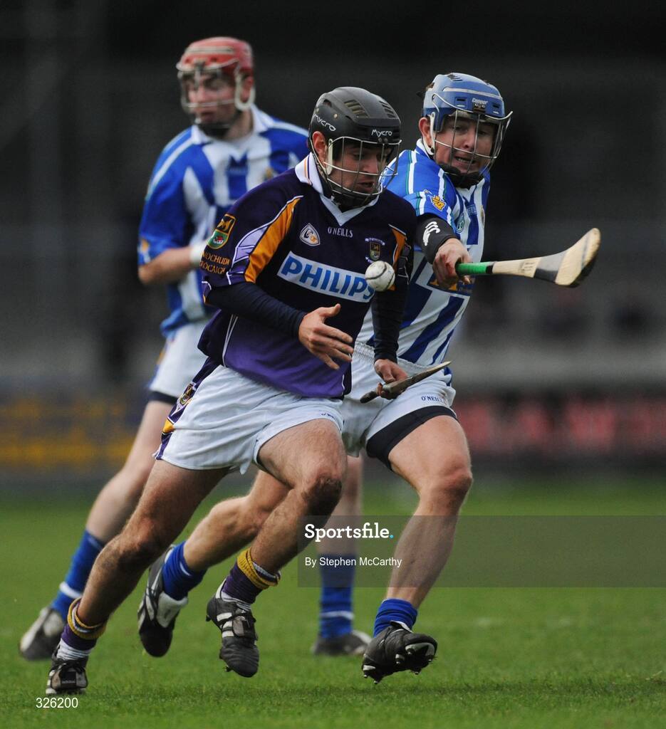 1 November 2008; Shane O'Rorke, Kilmacud Crokes, in action against Malachy Travers, Ballyboden St Endas. Dublin Senior Hurling Final, Ballyboden St Endas v Kilmacud Crokes. Parnell Park, Dublin. Picture credit: Stephen McCarthy / SPORTSFILE