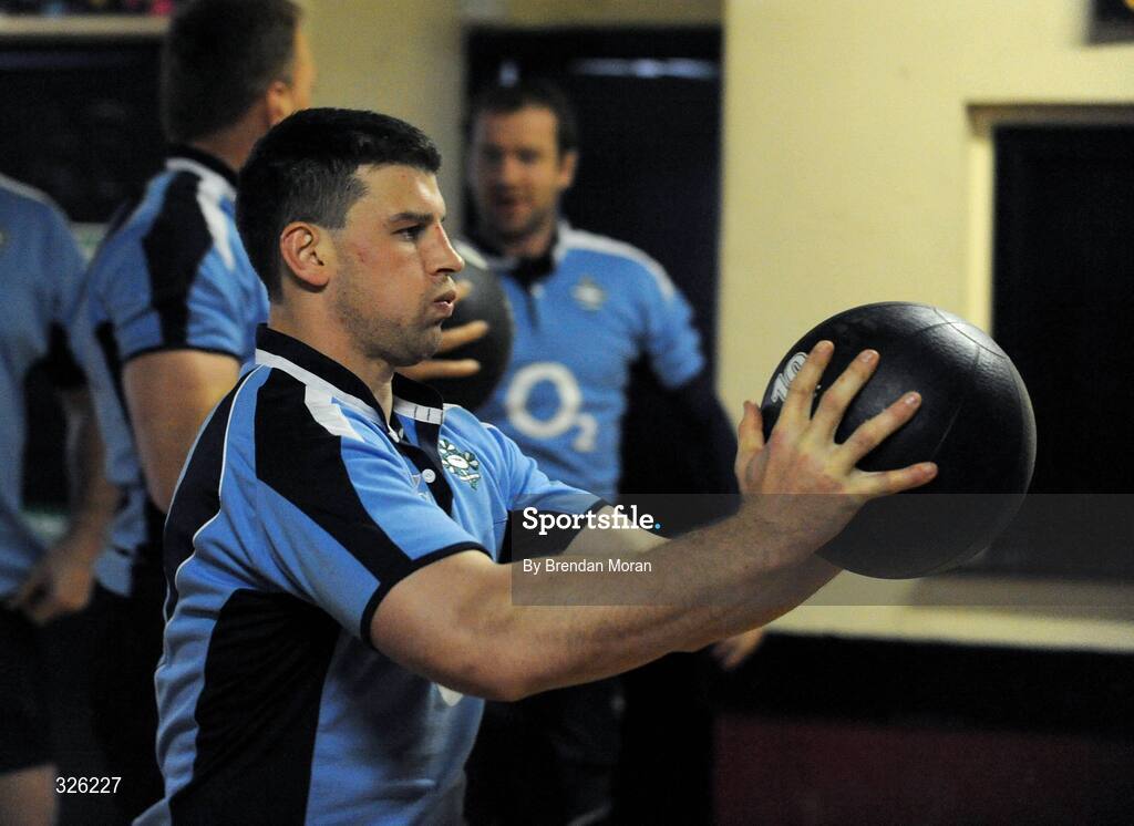 4 November 2008; Denis Leamy does some warm-up exercises during Ireland Rugby Squad Training. Donnybrook Stadium, Donnybrook, Dublin. Picture credit: Brendan Moran / SPORTSFILE