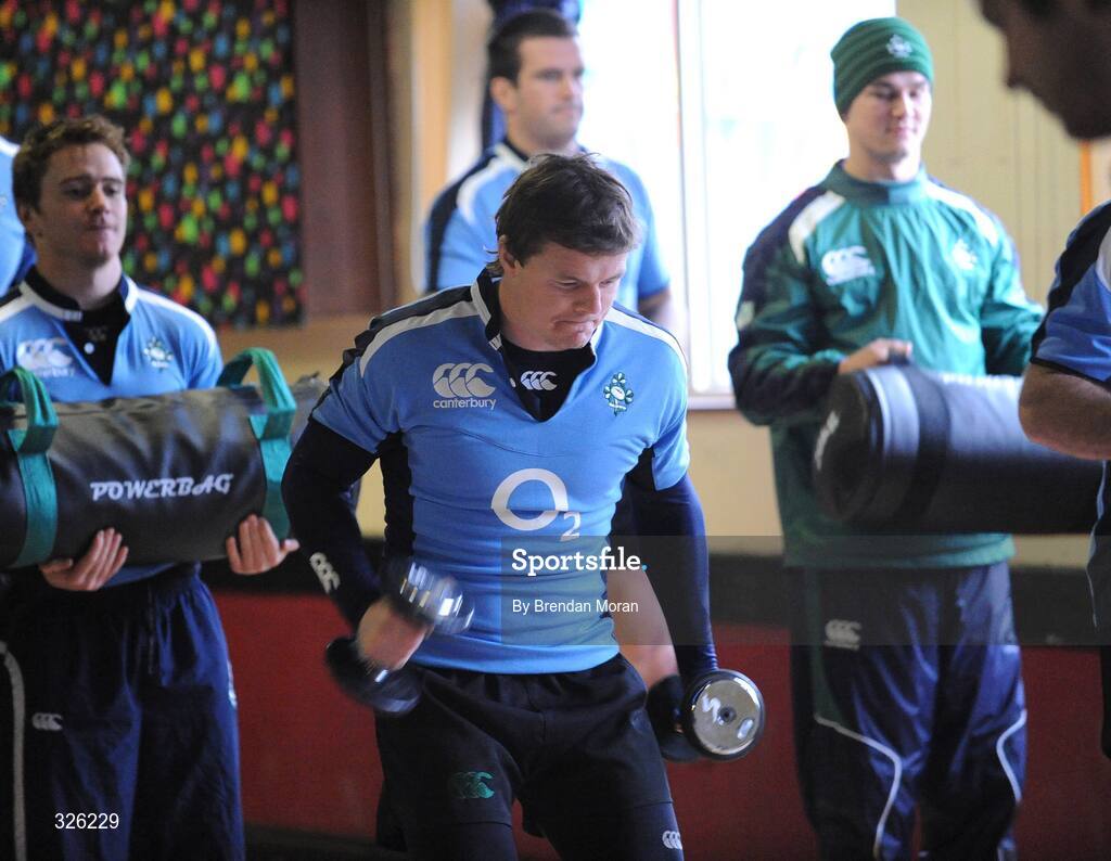 4 November 2008; Captain Brian O'Driscoll does some warm-up exercises during Ireland Rugby Squad Training. Donnybrook Stadium, Donnybrook, Dublin. Picture credit: Brendan Moran / SPORTSFILE