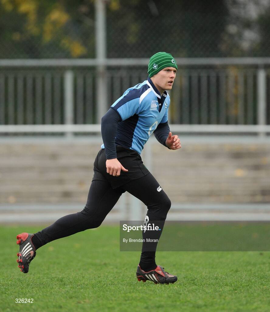 4 November 2008; Keith Earls in action during Ireland Rugby Squad Training. Donnybrook Stadium, Donnybrook, Dublin. Picture credit: Brendan Moran / SPORTSFILE