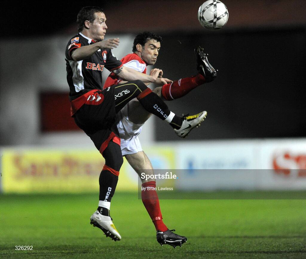 4 November 2008; Joe Gamble, Cork City, in action against Damien Lynch, St. Patrick’s Athletic. eircom League of Ireland Premier Division, St. Patrick’s Athletic v Cork City, Richmond Park, Dublin. Picture credit: Brian Lawless / SPORTSFILE