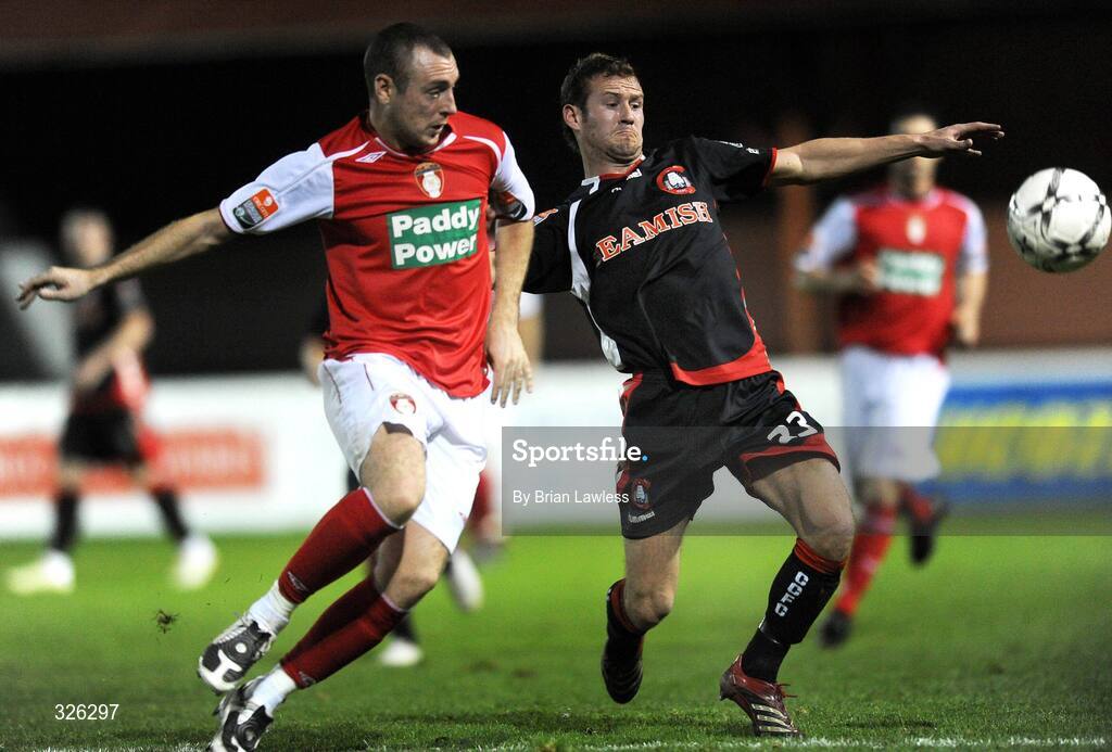 4 November 2008; Pat Sullivan, Cork City, in action against Mark Quigley, St. Patrick’s Athletic. eircom League of Ireland Premier Division, St. Patrick’s Athletic v Cork City, Richmond Park, Dublin. Picture credit: Brian Lawless / SPORTSFILE