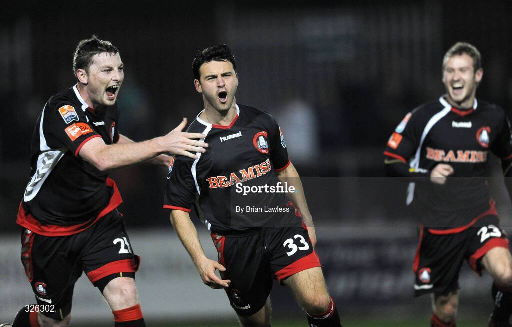 4 November 2008; Cork City's Danny Murphy, centre, celebrates with team-mates, Denis Behan, left, and Pat Sullivan, after scoring his side's first goal. eircom League of Ireland Premier Division, St. Patrick’s Athletic v Cork City, Richmond Park, Dublin. Picture credit: Brian Lawless / SPORTSFILE