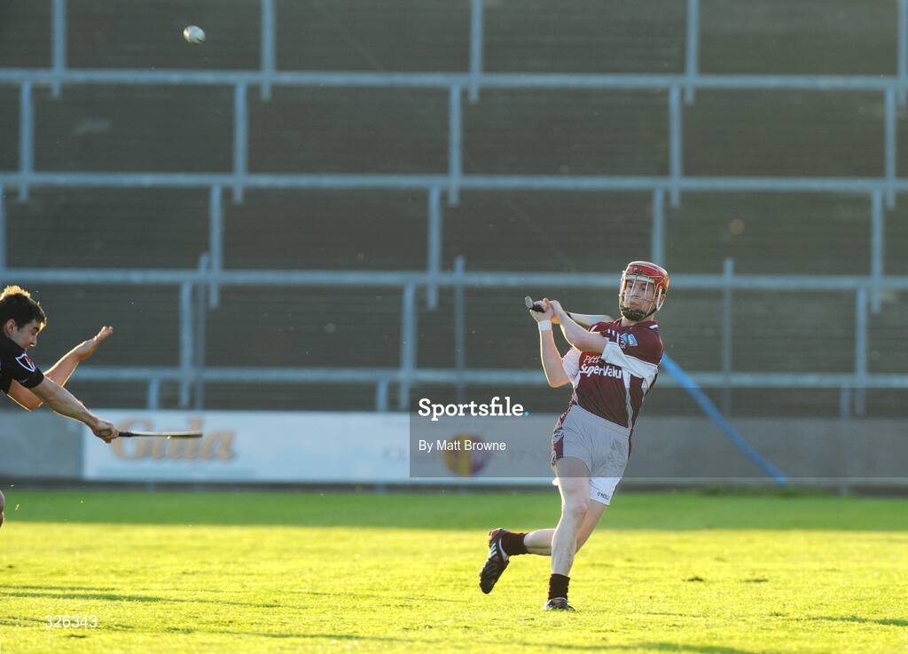 2 November 2008; Willie Devereux, St Martin's, in action against Oulart the Ballagh. Wexford Senior Hurling Final, Oulart the Ballagh v St Martin's, Wexford Park, Wexford. Picture credit: Matt Browne / SPORTSFILE