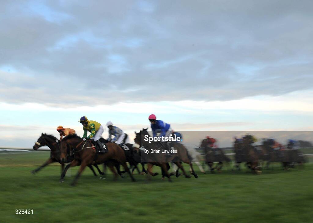 6 November 2008; A general view of the action during the Holycross Handicap Hurdle. Thurles Racecourse, Thurles, Co. Tipperary. Picture credit: Brian Lawless / SPORTSFILE