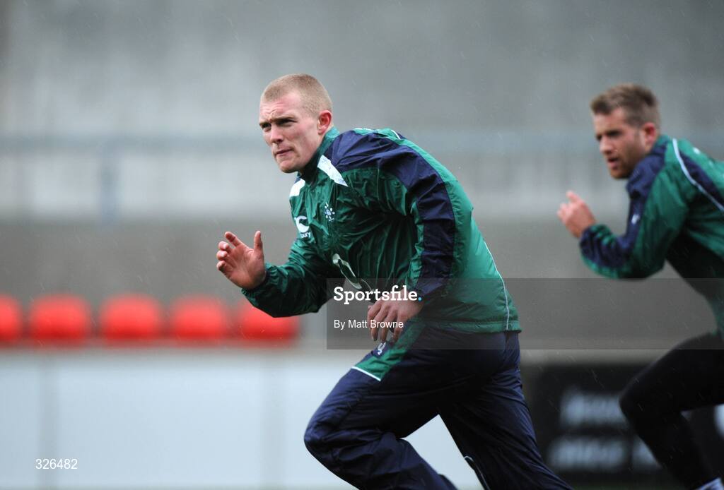 7 November 2008; Keith Earls in action during Ireland rugby squad Captain's Run. Thomond Park, Limerick. Picture credit: Matt Browne / SPORTSFILE