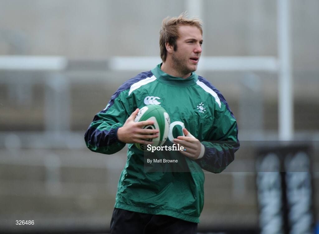 7 November 2008; Stephen Ferris in action during Ireland rugby squad Captain's Run. Thomond Park, Limerick. Picture credit: Matt Browne / SPORTSFILE