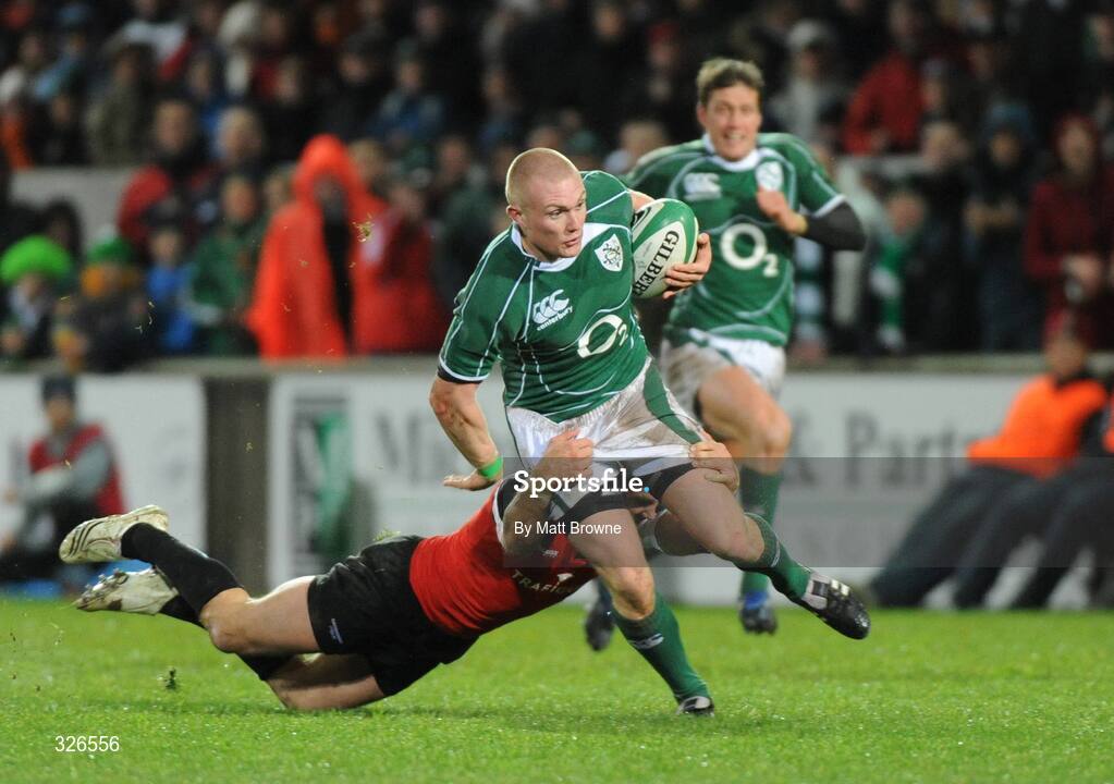 8 November 2008; Ireland's Keith Earls is tackled by Canada's Ed Fairhurst. Guinness Autumn Internationals, Ireland v Canada, Thomond Park, Limerick. Picture credit: Matt Browne / SPORTSFILE