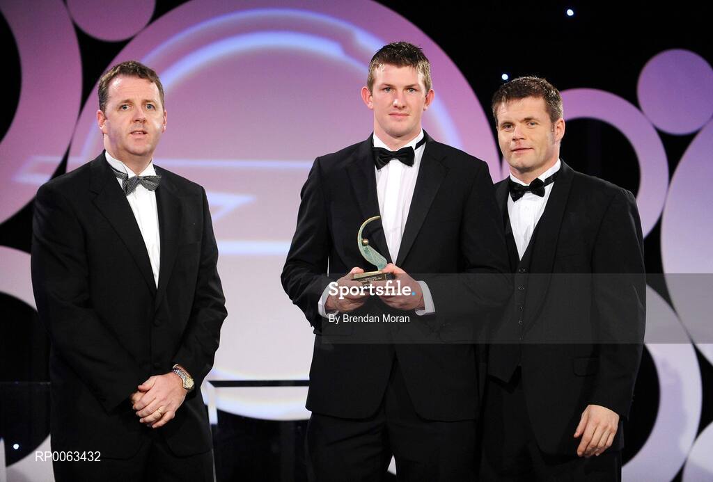 7 November 2008; Anthony Masterson, of Wexford, is presented with his GPA award by Dave Sheeran, Managing Director, OPEL Ireland, left, and Dessie Farrell, Chief Executive, Gaelic Players Association, during the 2008 Opel Gaelic Players of the Year awards for Hurling and Football. Citywest Hotel, Conference, Leisure & Golf Resort, Dublin. Picture credit: Brendan Moran / SPORTSFILE