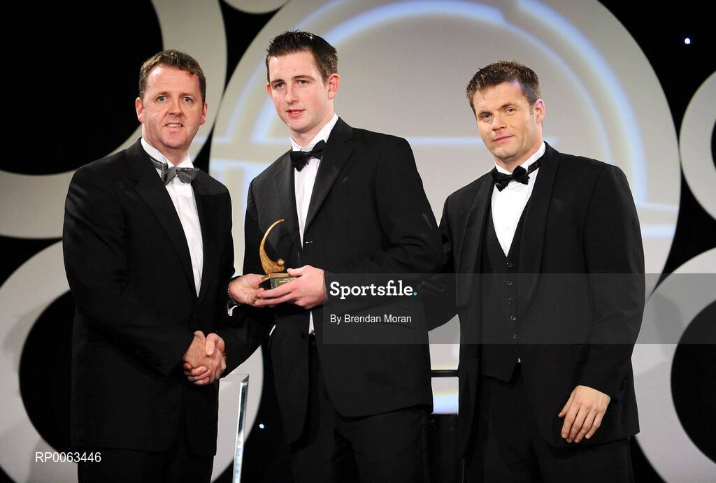 7 November 2008; Conor O'Mahony, of Tipperary, is presented with his OPEL GPA award by Dave Sheeran, Managing Director, OPEL Ireland, left, and Dessie Farrell, Chief Executive, Gaelic Players Association, during the 2008 Opel Gaelic Players of the Year awards for Hurling and Football. Citywest Hotel, Conference, Leisure & Golf Resort, Dublin. Picture credit: Brendan Moran / SPORTSFILE