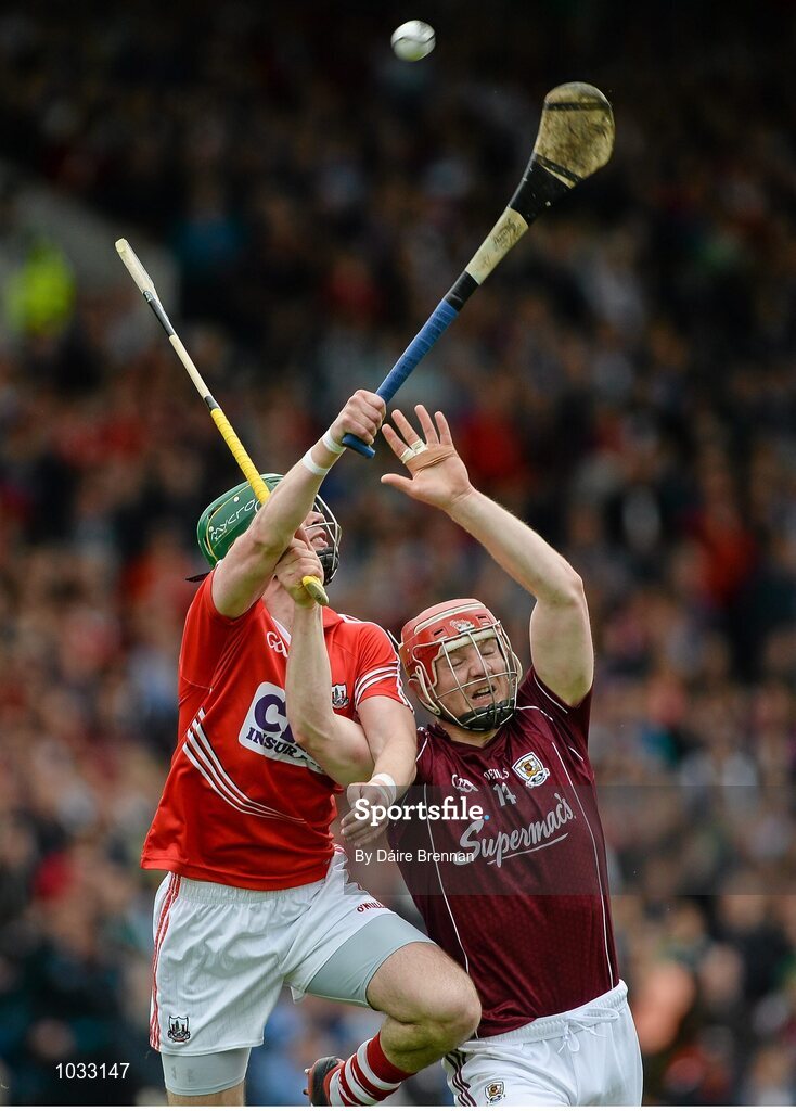 26 July 2015; Brian Murphy, Cork, in action against Joe Canning, Galway. GAA Hurling All-Ireland Senior Championship, Quarter-Final, Galway v Cork. Semple Stadium, Thurles, Co. Tipperary. Picture credit: Dáire Brennan / SPORTSFILE