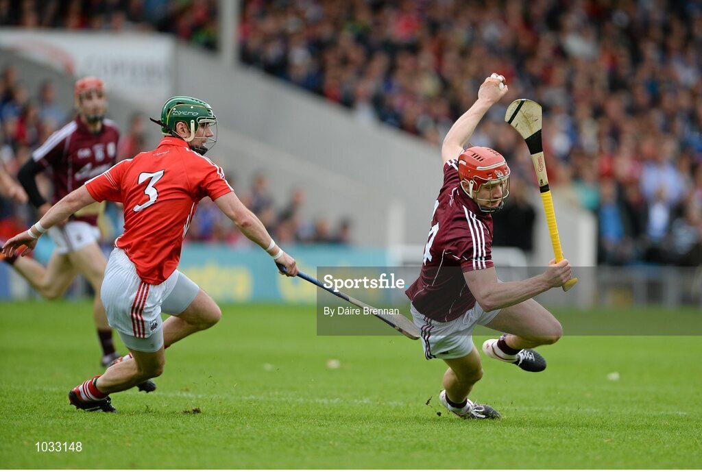 26 July 2015; Joe Canning, Galway, in action against Brian Murphy, Cork. GAA Hurling All-Ireland Senior Championship, Quarter-Final, Galway v Cork. Semple Stadium, Thurles, Co. Tipperary. Picture credit: Dáire Brennan / SPORTSFILE