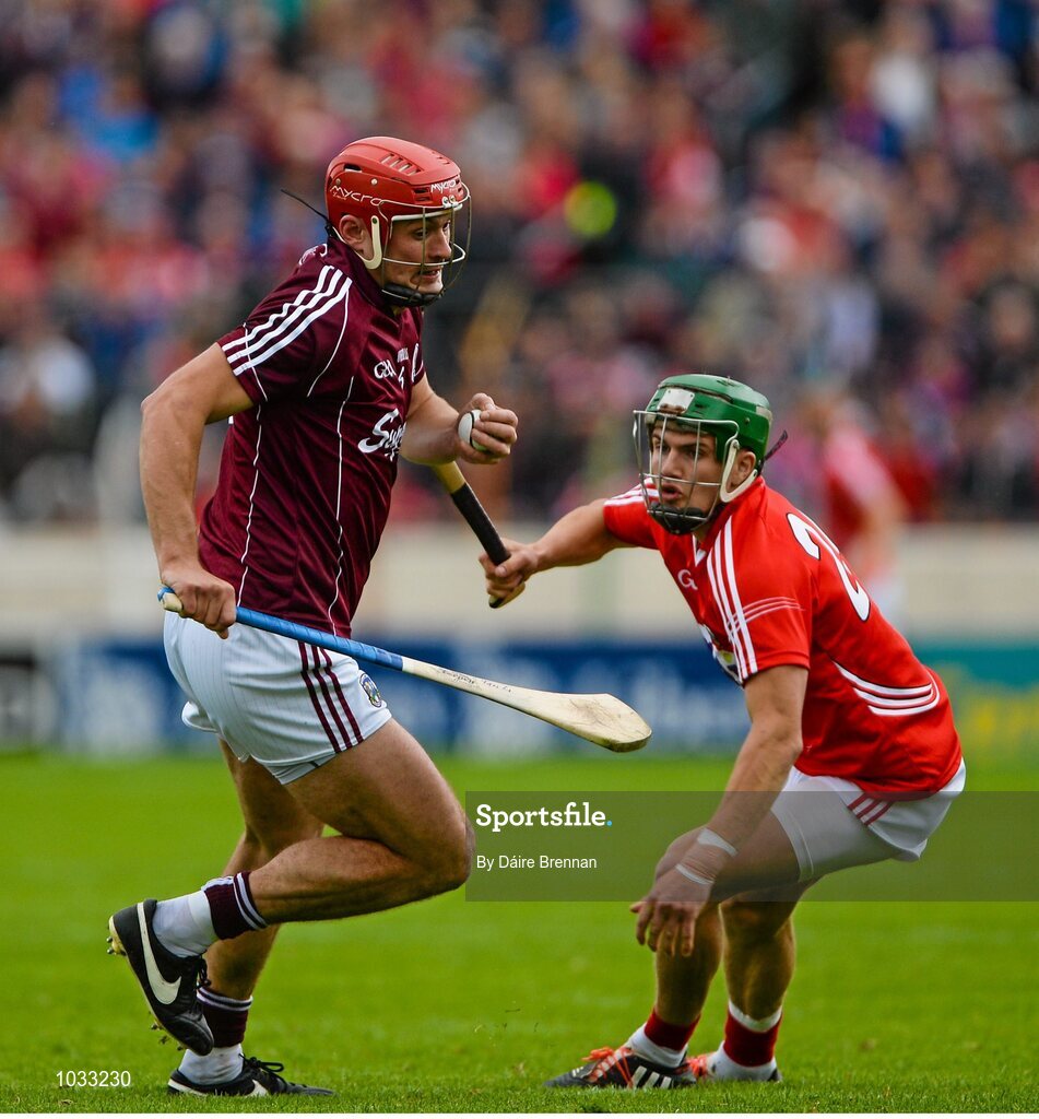 26 July 2015; Iarla Tannian, Galway, in action against Alan Cadogan, Cork. GAA Hurling All-Ireland Senior Championship, Quarter-Final, Galway v Cork. Semple Stadium, Thurles, Co. Tipperary. Picture credit: Dáire Brennan / SPORTSFILE