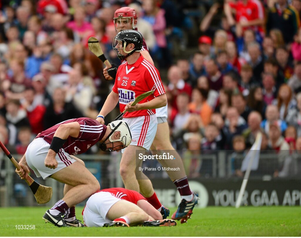26 July 2015; Daithí Burke, Galway, gestures towards Daniel Kearney, Cork. GAA Hurling All-Ireland Senior Championship, Quarter-Final, Galway v Cork. Semple Stadium, Thurles, Co. Tipperary. Picture credit: Piaras Ó Mídheach / SPORTSFILE