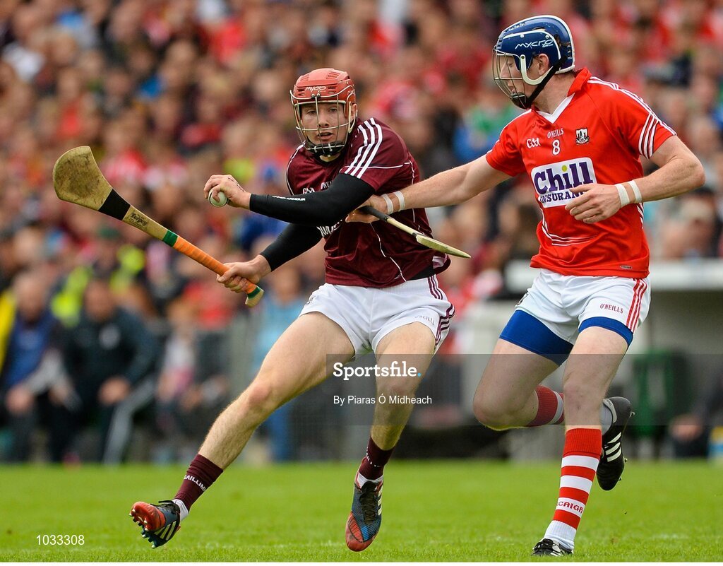 26 July 2015; Cathal Mannion, Galway, in action against Damien Cahalane, Cork. GAA Hurling All-Ireland Senior Championship, Quarter-Final, Galway v Cork. Semple Stadium, Thurles, Co. Tipperary. Picture credit: Piaras Ó Mídheach / SPORTSFILE