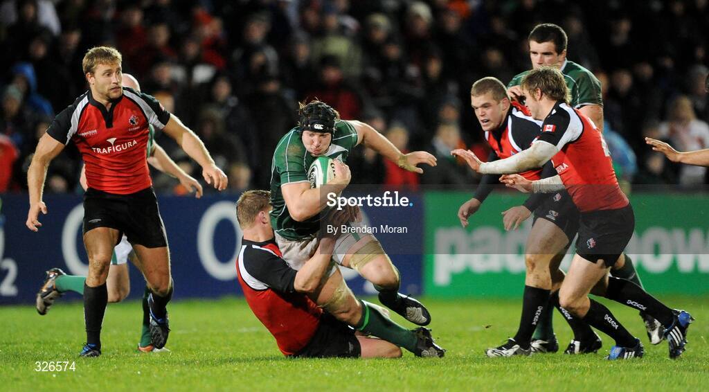 8 November 2008; Stephen Ferris, Ireland, breaks through the Canadian defence. Guinness Autumn Internationals, Ireland v Canada, Thomond Park, Limerick. Picture credit: Brendan Moran / SPORTSFILE
