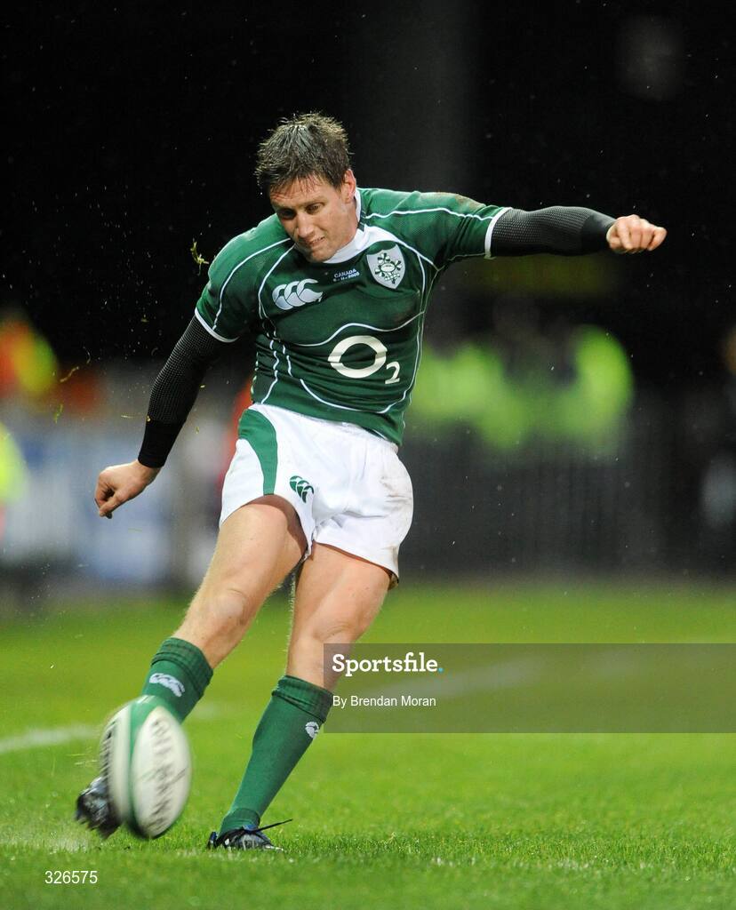 8 November 2008; Ronan O'Gara, Ireland, kicks a conversion against Canada. Guinness Autumn Internationals, Ireland v Canada, Thomond Park, Limerick. Picture credit: Brendan Moran / SPORTSFILE
