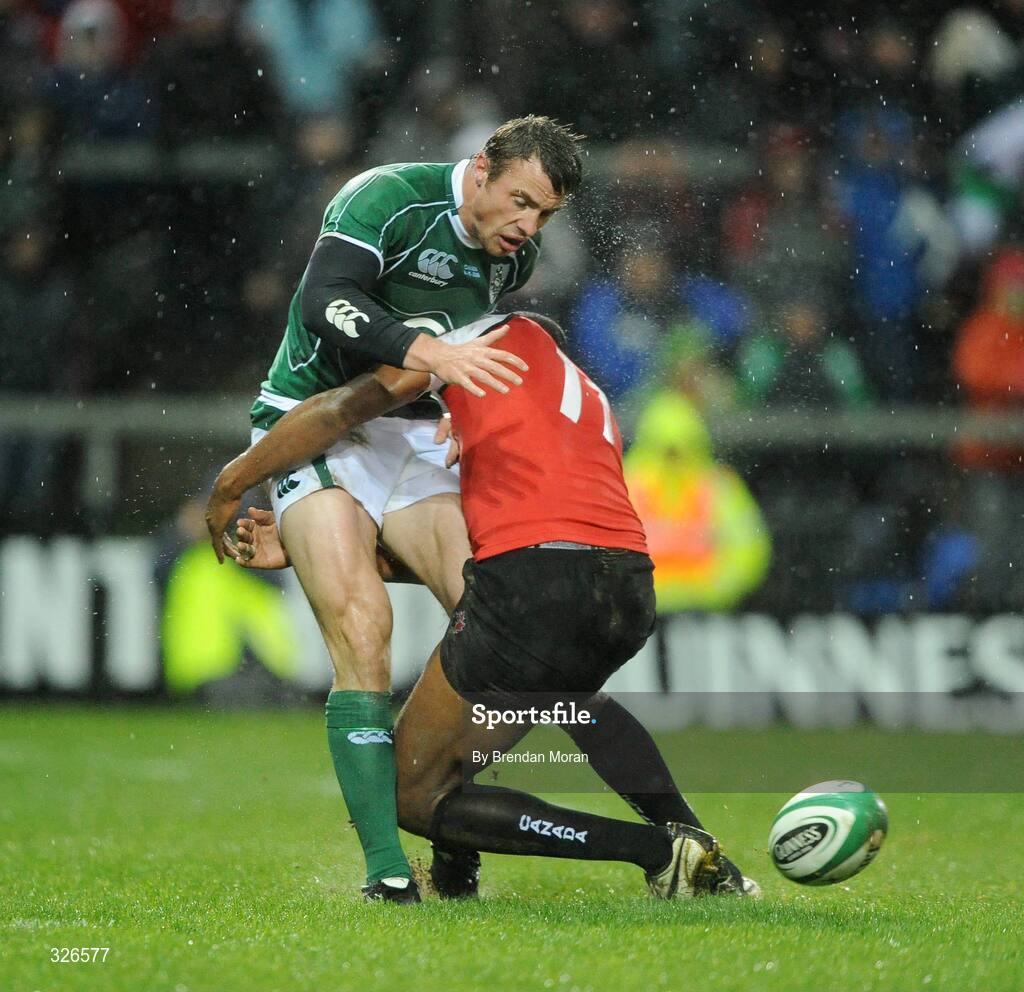 8 November 2008; Tommy Bowe, Ireland, is tackled by Justin Mensah Coker, Canada. Guinness Autumn Internationals, Ireland v Canada, Thomond Park, Limerick. Picture credit: Brendan Moran / SPORTSFILE