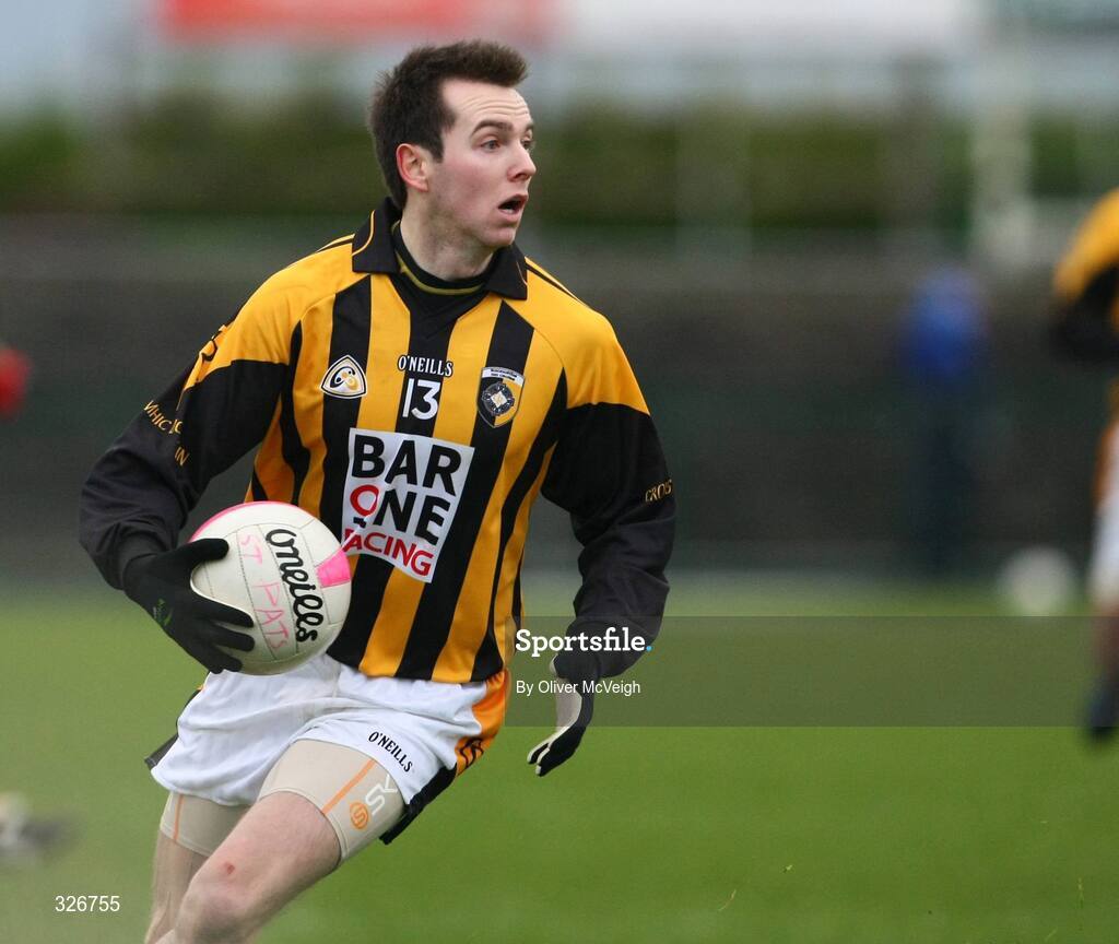 9 November 2008; Tony Kernan, Crossmaglen Rangers. AIB Ulster Senior Club Football Championship quarter-final, Crossmaglen Rangers v St Patrick's, St Oliver Plunkett Park, Crossmaglen, Co. Armagh. Picture credit: Oliver McVeigh / SPORTSFILE