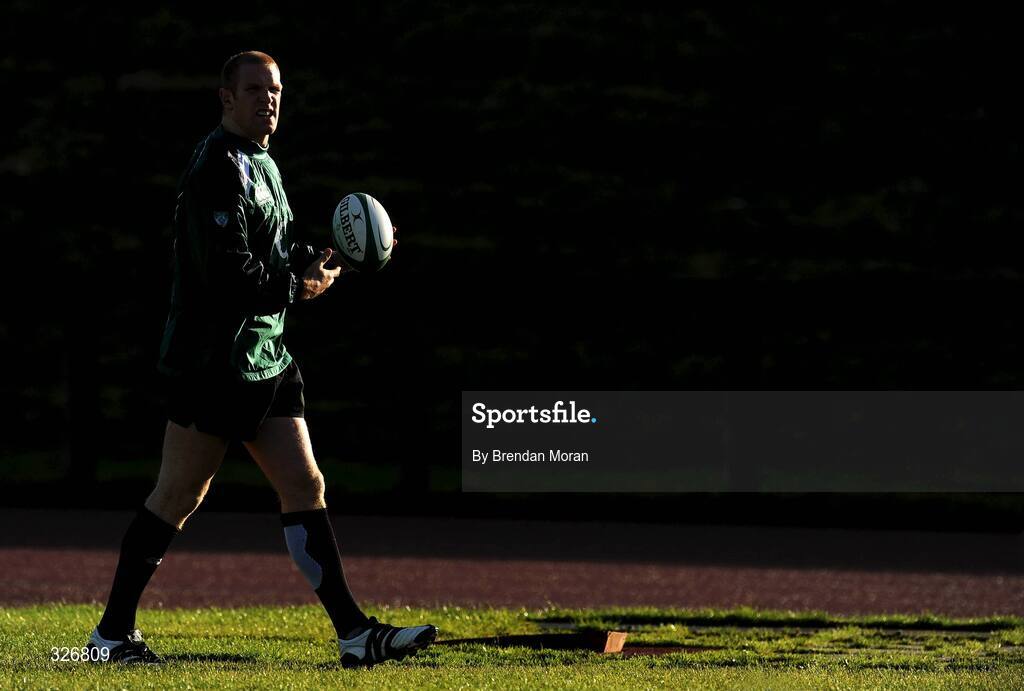 10 November 2008; Ireland's Paul O'Connell during rugby squad training. University of Limerick, Limerick. Picture credit: Brendan Moran / SPORTSFILE