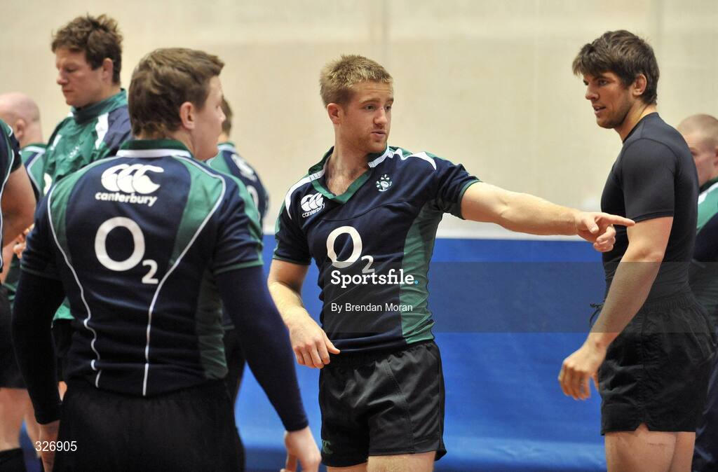 11 November 2008; Ireland's Luke Fitzgerald, alongside team-mates Brian O'Driscoll, left, and Donncha O'Callaghan during rugby squad training. University of Limerick, Limerick. Picture credit: Brendan Moran / SPORTSFILE