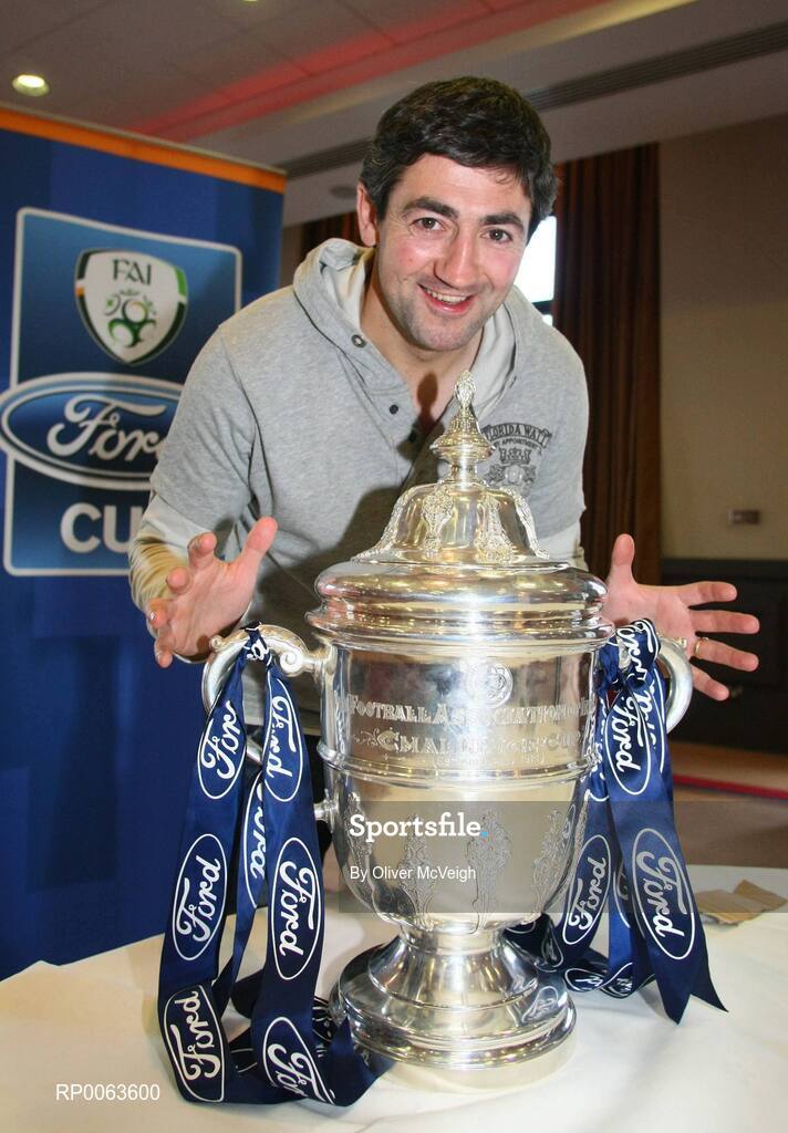 11 November 2008; Peter Hutton, Derry City, during an FAI Ford Cup Final Media Day. City Hotel, Derry. Picture credit: Oliver McVeigh / SPORTSFILE