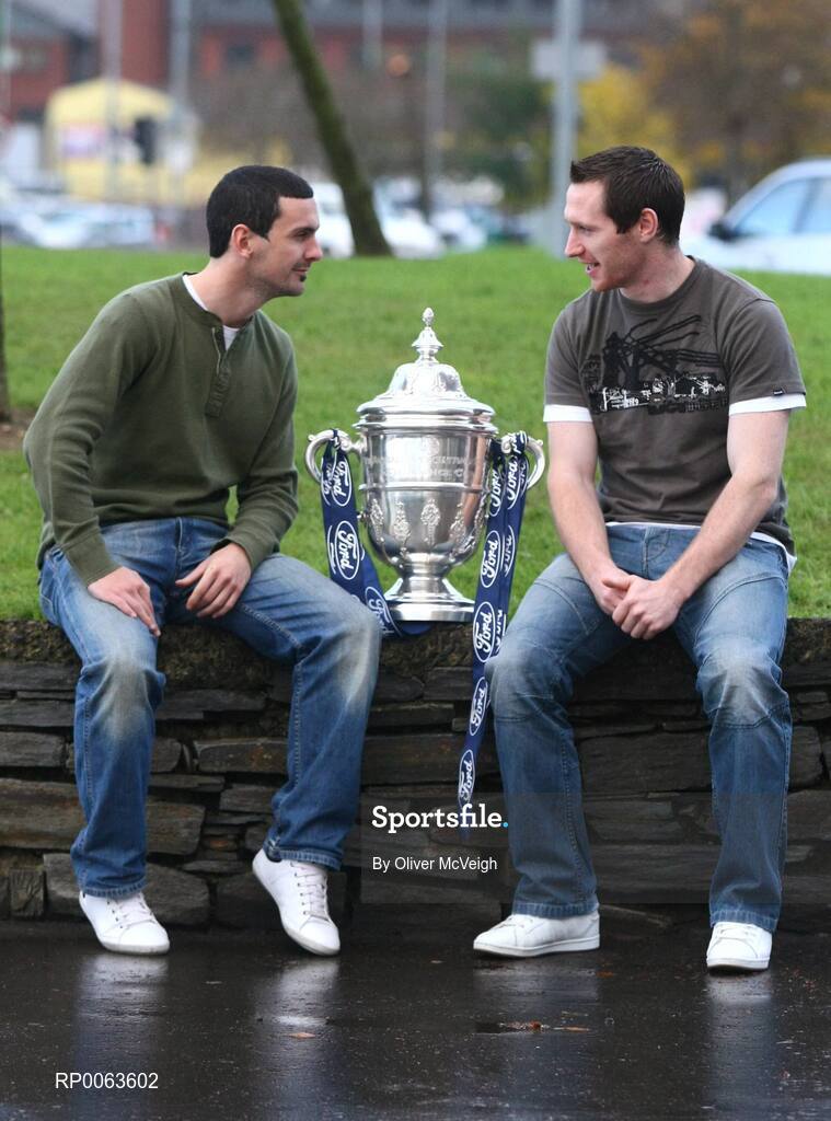11 November 2008; Mark Farren and Barry Molloy, Derry City, during an FAI Ford Cup Final Media Day. City Hotel, Derry. Picture credit: Oliver McVeigh / SPORTSFILE