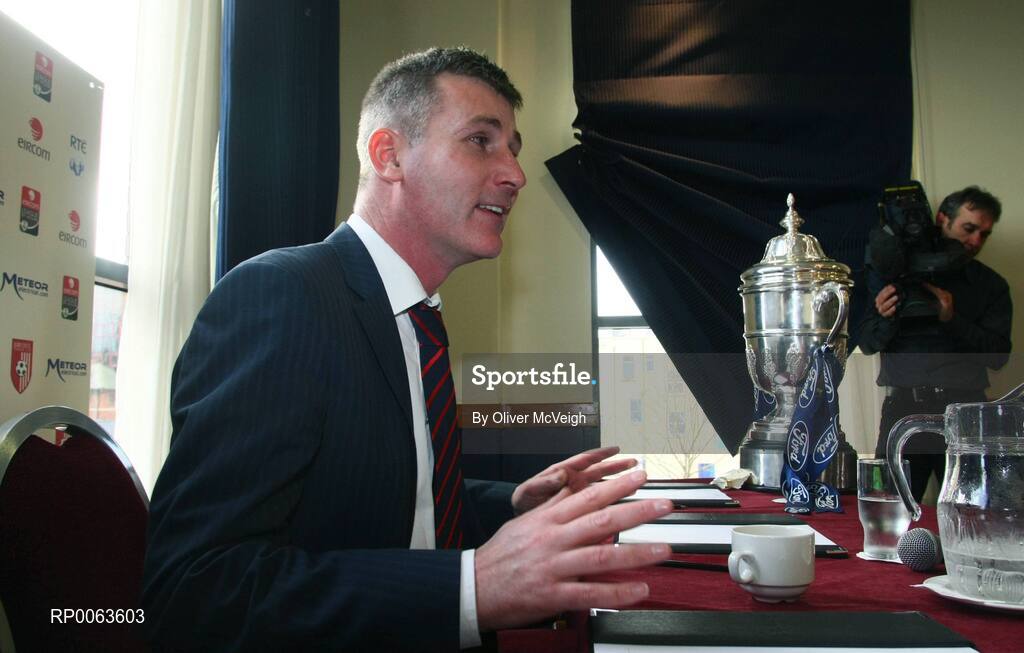 11 November 2008; Derry City manager Stephen Kenny during an FAI Ford Cup Final Media Day. City Hotel, Derry. Picture credit: Oliver McVeigh / SPORTSFILE