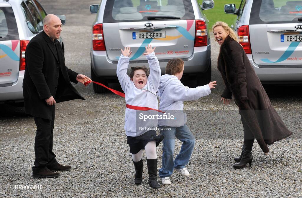 12 November 2008; At the announcement of Kia Motors Ireland’s partnership with Special Olympics Ireland are Special Olympics athletes Katie McHugh and Josh Hennessy with Orlaith Rafter and Tony Tormey from RTE’s Fair City. Kia Motors Ireland has donated 5 Kia Carnivals to Special Olympics to help the organisation to fulfil its promise of changing the lives of people with an intellectual disability throughout the island of Ireland. Rathfarnham, Dublin. Picture credit: Brian Lawless / SPORTSFILE