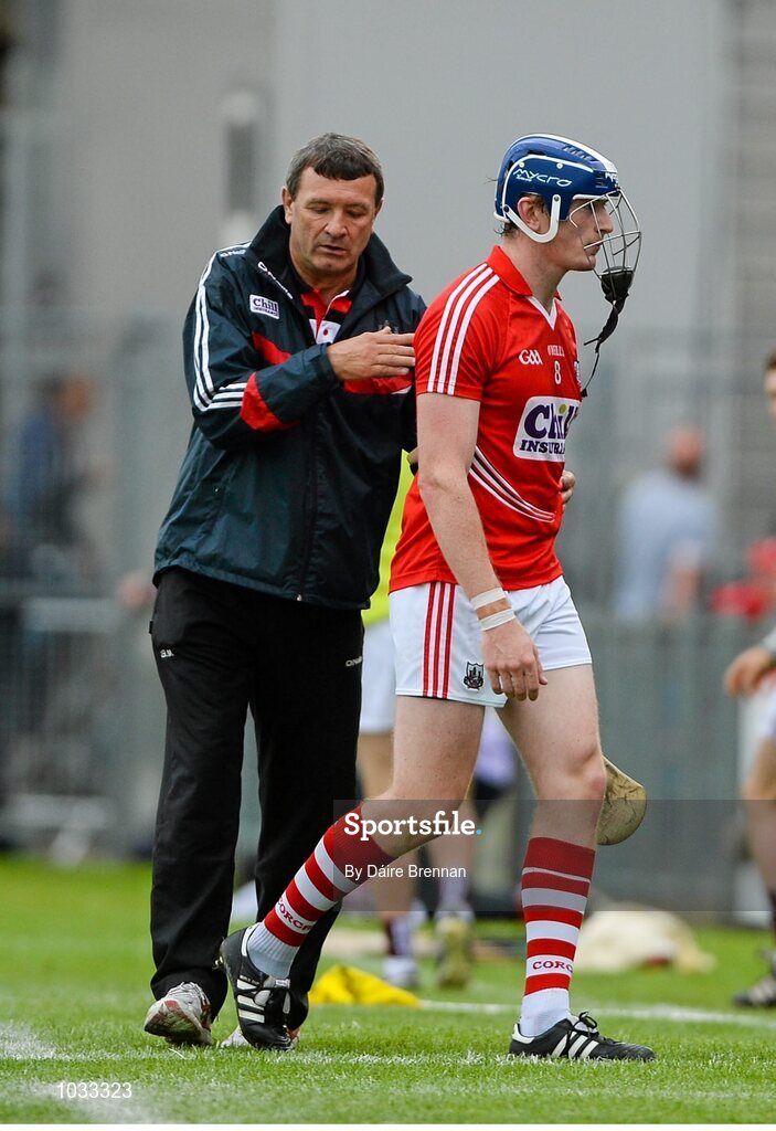 26 July 2015; Cork manager Jimmy Barry Murphy consoles Damien Cahalane, after Cahalane received a red card. GAA Hurling All-Ireland Senior Championship, Quarter-Final, Galway v Cork. Semple Stadium, Thurles, Co. Tipperary. Picture credit: Dáire Brennan / SPORTSFILE