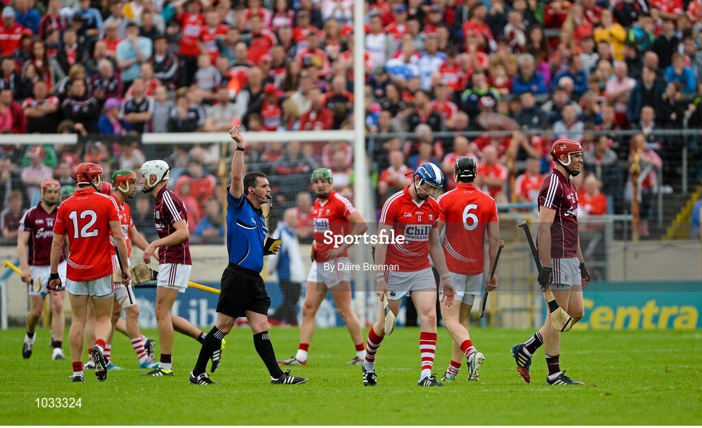 26 July 2015; Damien Cahalane, Cork, receives a red card from James Owens. GAA Hurling All-Ireland Senior Championship, Quarter-Final, Galway v Cork. Semple Stadium, Thurles, Co. Tipperary. Picture credit: Dáire Brennan / SPORTSFILE