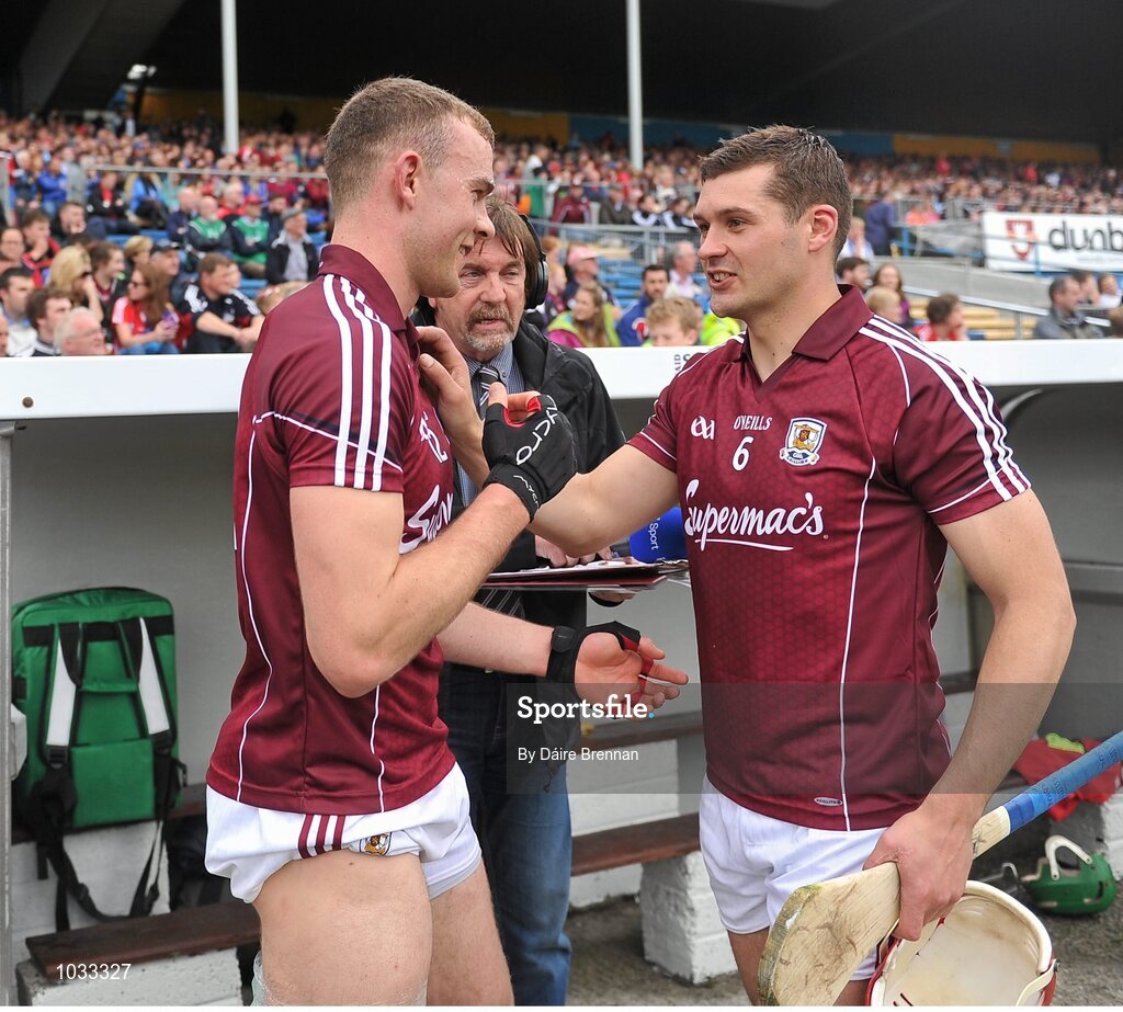 26 July 2015; Galway players Jonathan Glynn, left, and Iarla Tannian, celebrate near the end of the game. GAA Hurling All-Ireland Senior Championship, Quarter-Final, Galway v Cork. Semple Stadium, Thurles, Co. Tipperary. Picture credit: Dáire Brennan / SPORTSFILE