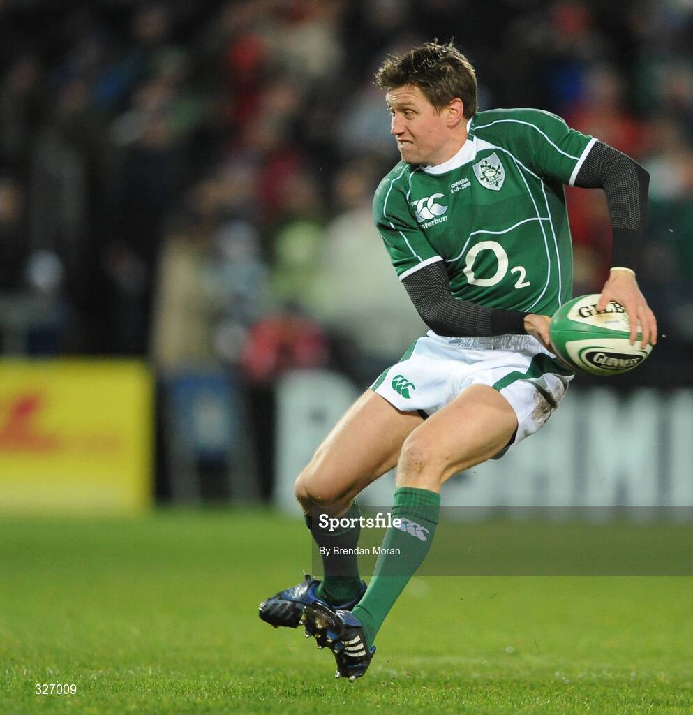 8 November 2008; Ronan O'Gara, Ireland. Guinness Autumn Internationals, Ireland v Canada, Thomond Park, Limerick. Picture credit: Brendan Moran / SPORTSFILE