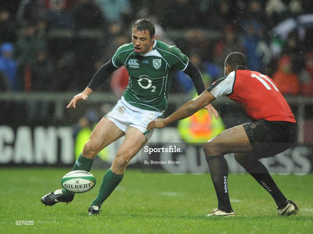 8 November 2008; Tommy Bowe, Ireland, in action against Justin Mensah-Coker, Canada. Guinness Autumn Internationals, Ireland v Canada, Thomond Park, Limerick. Picture credit: Brendan Moran / SPORTSFILE