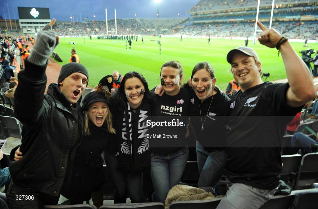 15 November 2008; New Zealand fans, from left, Paul Hitchcock, Emma Carter, Michelle Coley, Jennah Butt, Laura Plummer and Luke Sandford all from Auckland. Guinness Autumn Internationals, Ireland v New Zealand, Croke Park, Dublin. Picture credit: Matt Browne / SPORTSFILE