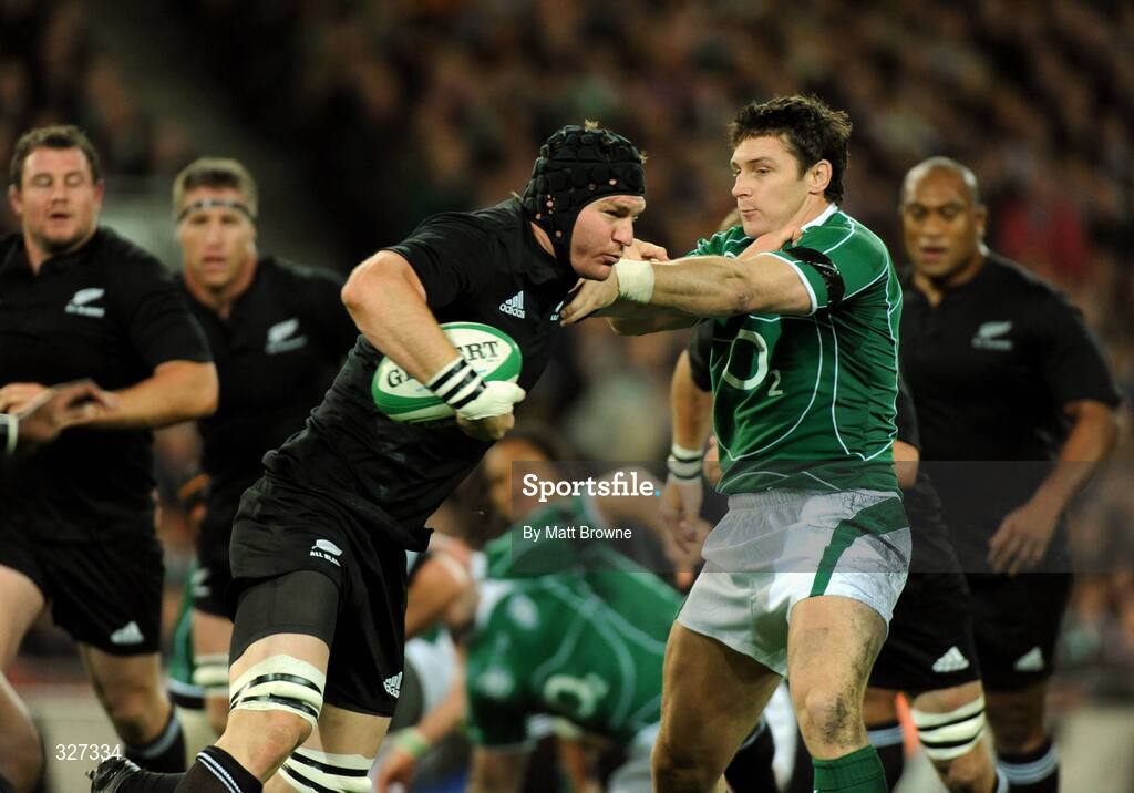 15 November 2008; Ali Williams, New Zealand, is tackled by David Wallace, Ireland. Guinness Autumn Internationals, Ireland v New Zealand, Croke Park, Dublin. Picture credit: Matt Browne / SPORTSFILE