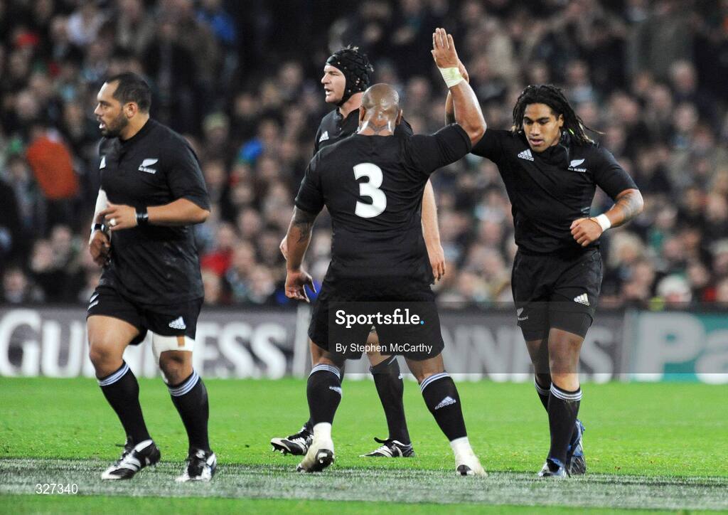15 November 2008; Ma'a Nonu, New Zealand, is congratulated by Neemia Tialata, 3, after scoring his side's first try. Guinness Autumn Internationals, Ireland v New Zealand, Croke Park, Dublin. Picture credit: Stephen McCarthy / SPORTSFILE