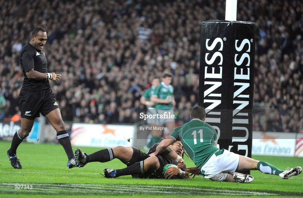 15 November 2008; New Zealand's Ma'a Nonu goes over to score his side's first try despite the challenge of Rob Kearney, Ireland. Guinness Autumn Internationals, Ireland v New Zealand, Croke Park, Dublin. Picture credit: Pat Murphy / SPORTSFILE