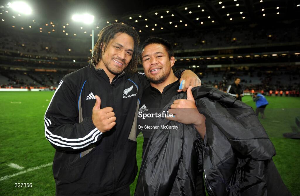 15 November 2008; Rodney So'oialo, left, and Keven Mealamu, New Zealand, celebrate after the match. Guinness Autumn Internationals, Ireland v New Zealand, Croke Park, Dublin. Picture credit: Stephen McCarthy / SPORTSFILE