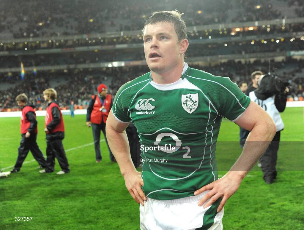 15 November 2008; Ireland captain Brian O'Driscoll leaves the field after the game. Guinness Autumn Internationals, Ireland v New Zealand, Croke Park, Dublin. Picture credit: Pat Murphy / SPORTSFILE