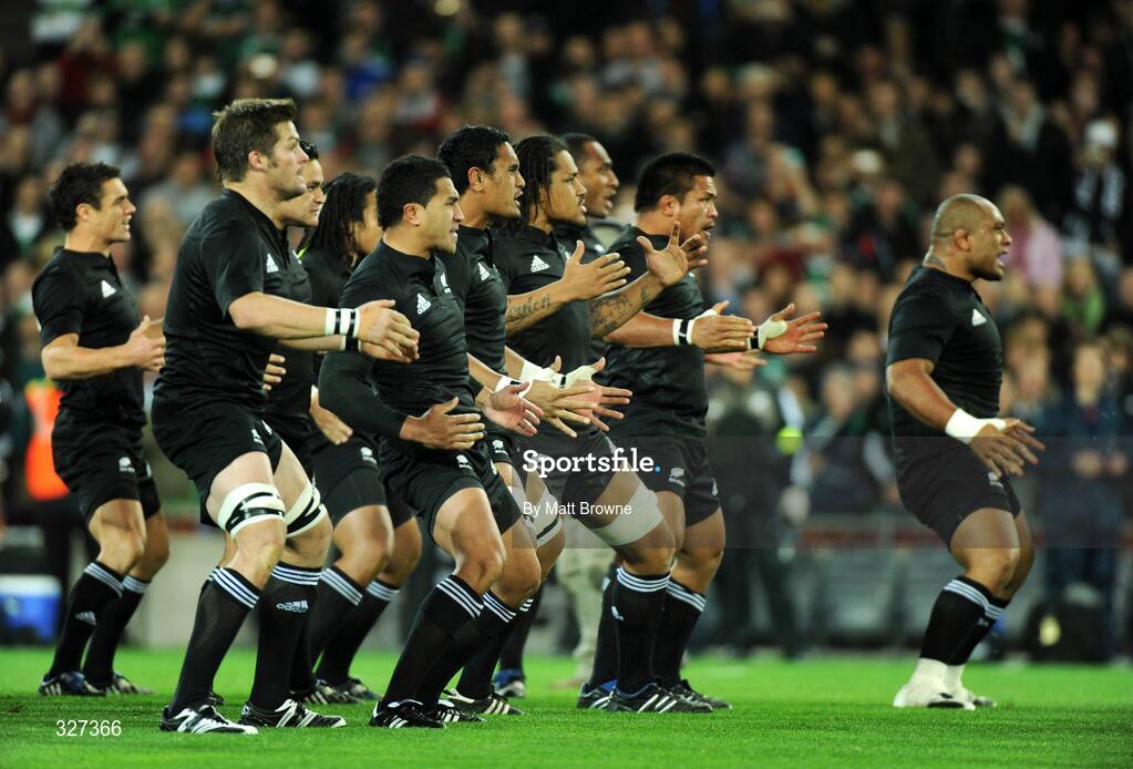 15 November 2008; The New Zealand players perform the Haka against Ireland. Guinness Autumn Internationals, Ireland v New Zealand, Croke Park, Dublin. Picture credit: Matt Browne / SPORTSFILE