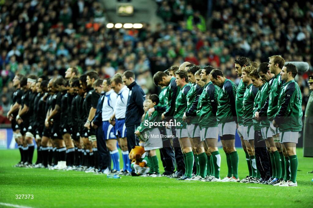 15 November 2008; Ireland players stand for the minute silence before the start of the game against New Zealand. Guinness Autumn Internationals, Ireland v New Zealand, Croke Park, Dublin. Picture credit: Matt Browne / SPORTSFILE