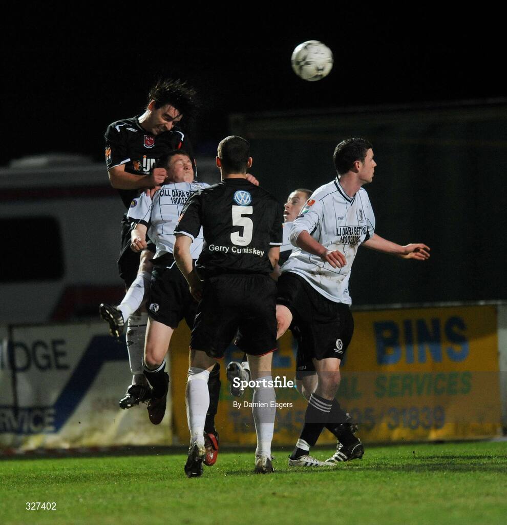 15 November 2008; Robbie Farrell, Dundalk, heads his side's opening goal. eircom League First Division, Kildare County v Dundalk, Station Road, Kildare. Picture credit: Damien Eagers / SPORTSFILE
