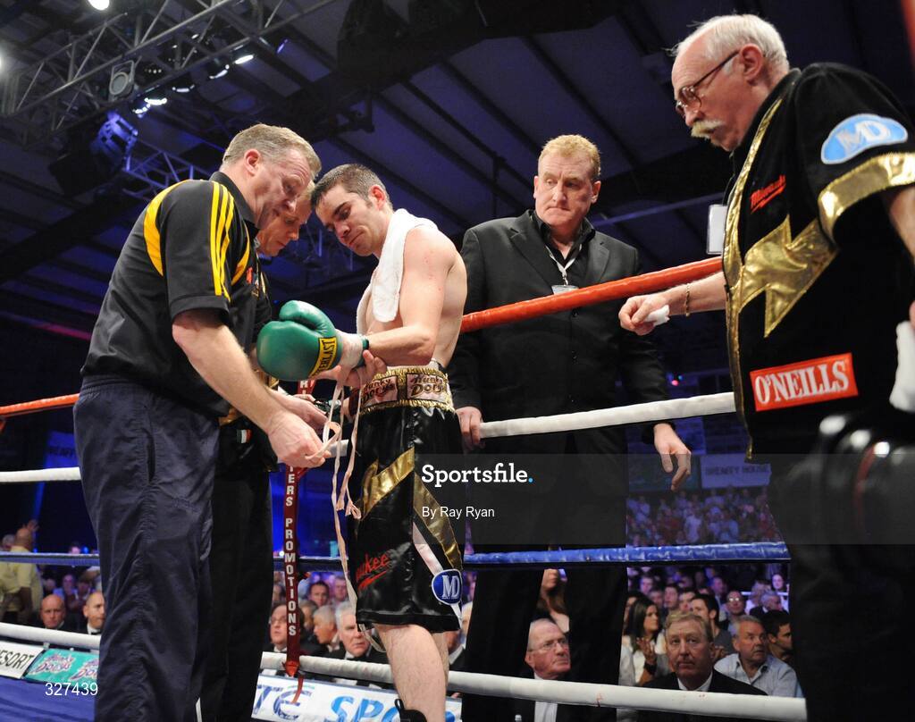 15 November 2008; Bernard Dunne after suffering a cut to the head from Cristian Faccio, which resulted in the fight being stopped. Hunky Dory Fight Night, Breaffy House Hotel, Mayo. Picture credit: Ray Ryan / SPORTSFILE