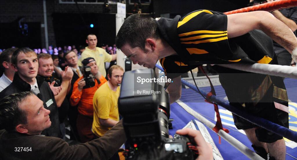 15 November 2008; Bernard Dunne is congratulated by Waterford manager Davy Fitzgerald. Hunky Dory Fight Night, Breaffy House Hotel, Mayo. Picture credit: Ray Ryan / SPORTSFILE
