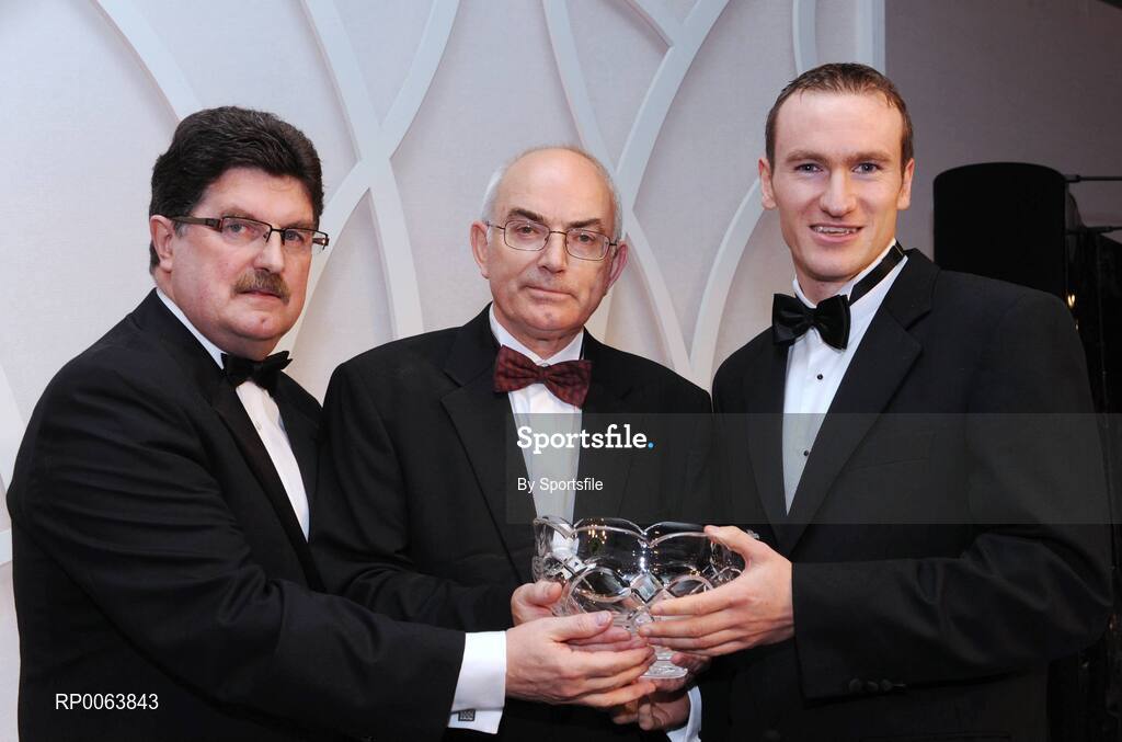 15 November 2008; Paul Hession, right, Athenry AC, is presented with the award for Track Athlete of the Year by John Foley, left, Chief Executive of Waterford Crystal and Liam Hennessy, President of Athletics Ireland. National Athletics Awards with Waterford Crystal, Crowne Plaza, Santry, Dublin. Photo by Sportsfile